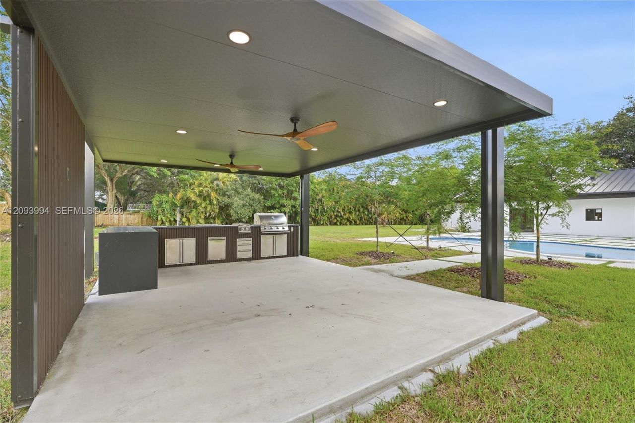 10861 SW 93rd St, Miami, FL 33176 Photo