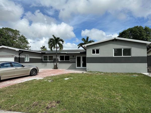 14135 NW 17th Ave , Miami, FL 33167