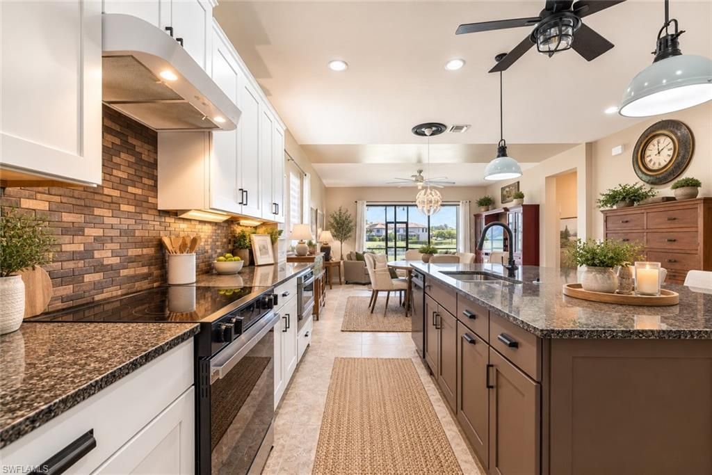 10852 Essex Square Blvd , Fort Myers, FL 33913 Photo