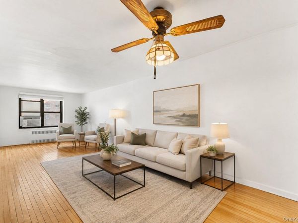 87-40 Francis Lewis Boulevard , Unit B42, Queens Village, NY 11427