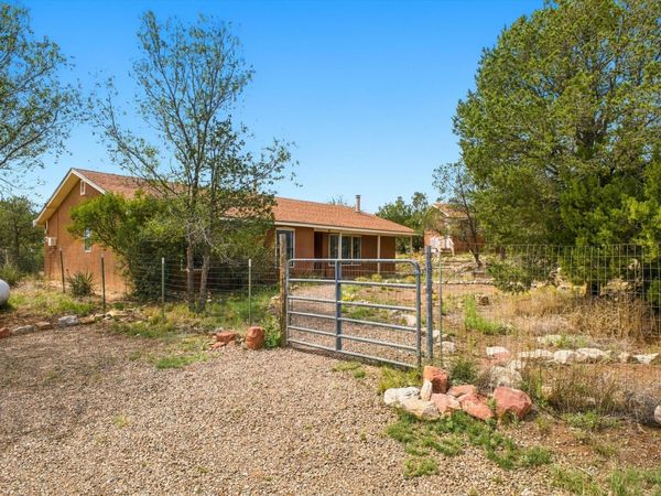 53 Bella Vista Road , Edgewood, NM 87015