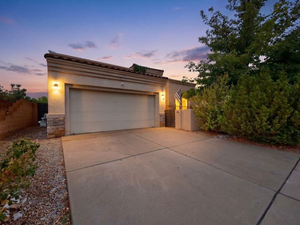 8312 Hawk Eye Road NW, Albuquerque, NM 87120
