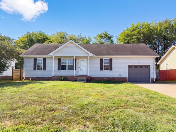 3244 S Senseney Cir , Clarksville, TN 37042