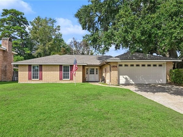 1304 INDEPENDENCE Drive , Slidell, LA 70458