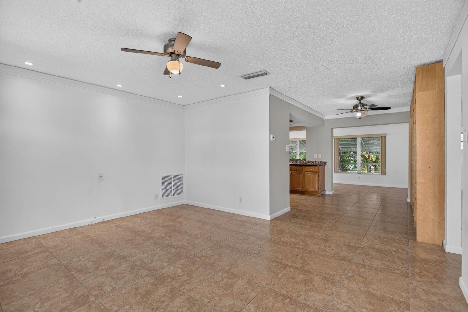 1010 NW 72nd Terrace, Margate, FL 33063 Photo