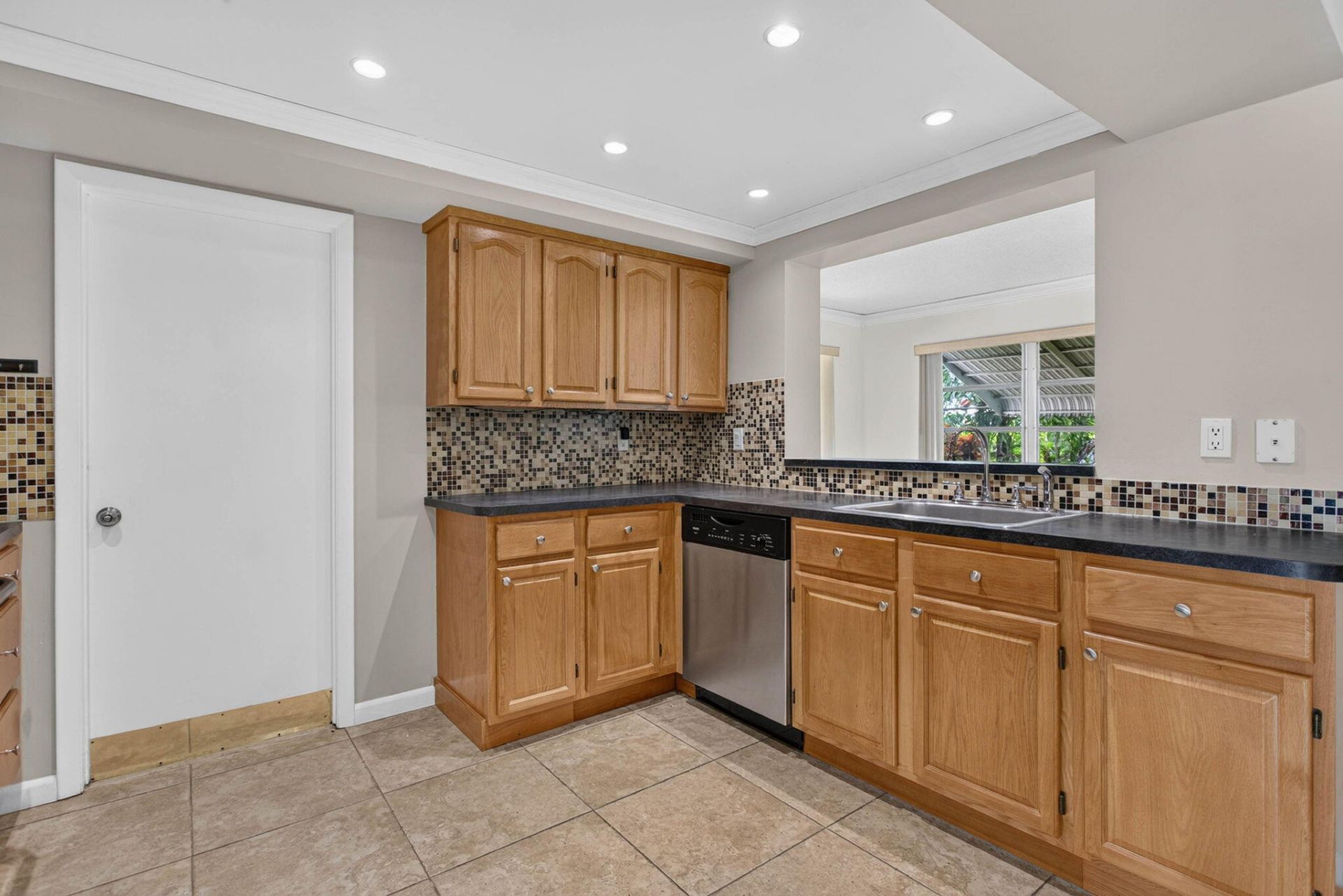 1010 NW 72nd Terrace, Margate, FL 33063 Photo