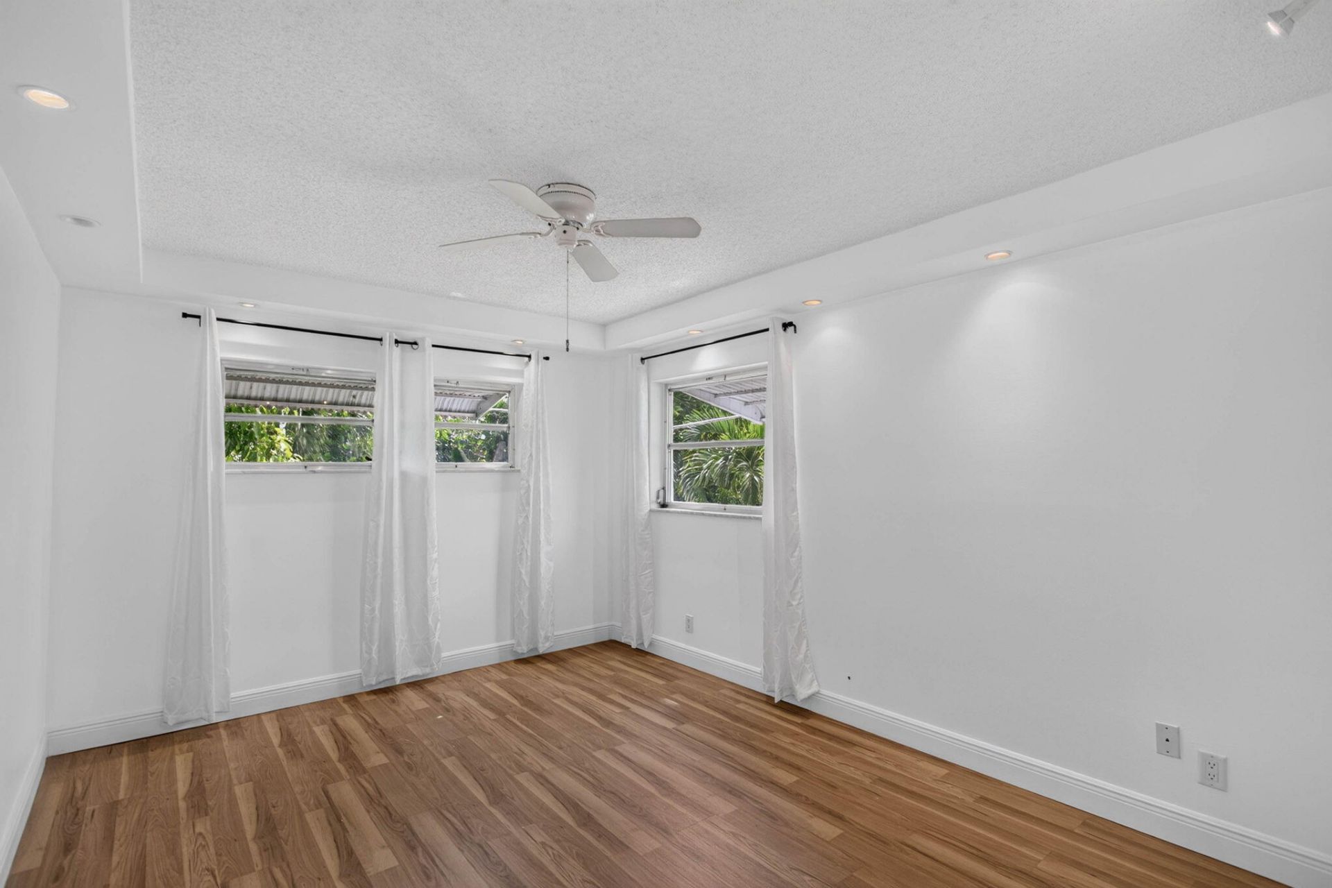 1010 NW 72nd Terrace, Margate, FL 33063 Photo