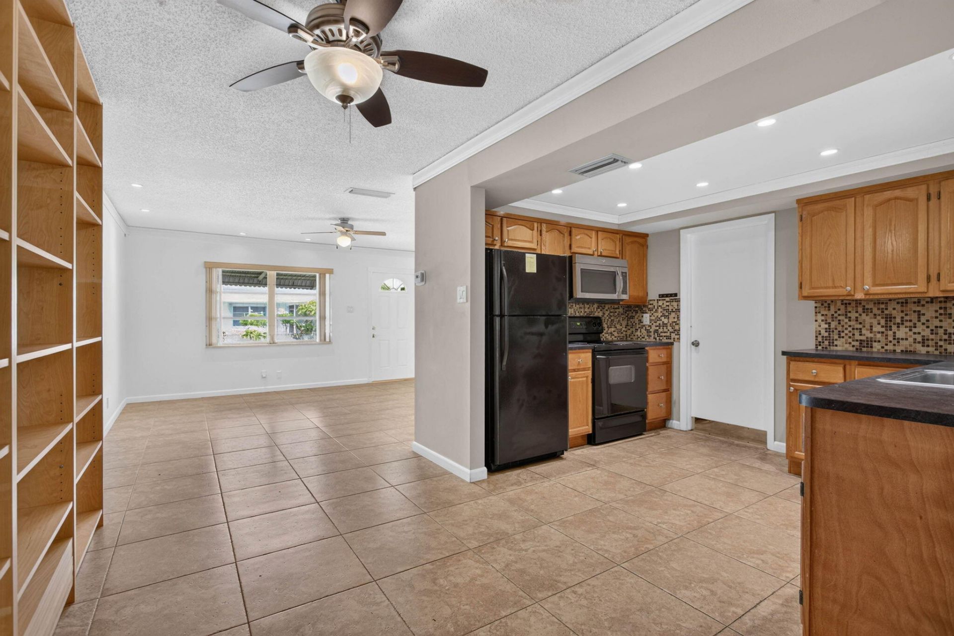 1010 NW 72nd Terrace, Margate, FL 33063 Photo