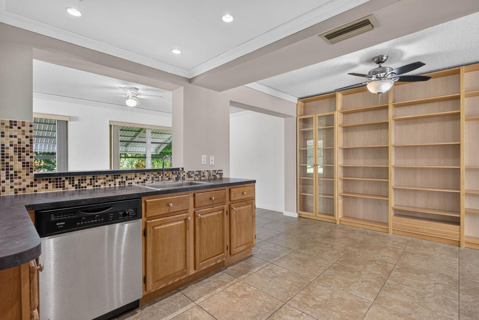1010 NW 72nd Terrace, Margate, FL 33063 Photo