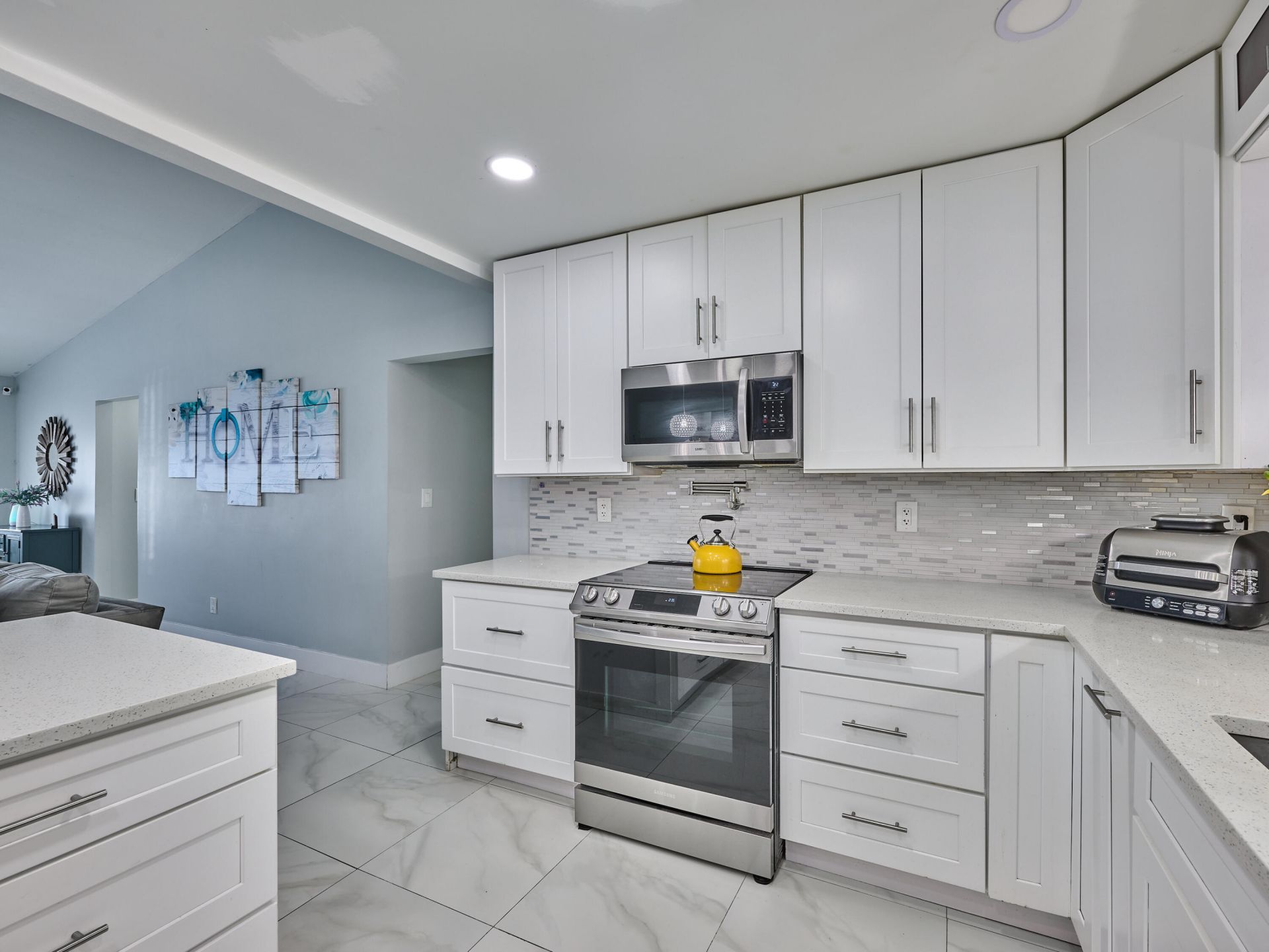 9020 SW 8th Street, Boca Raton, FL 33433 Photo