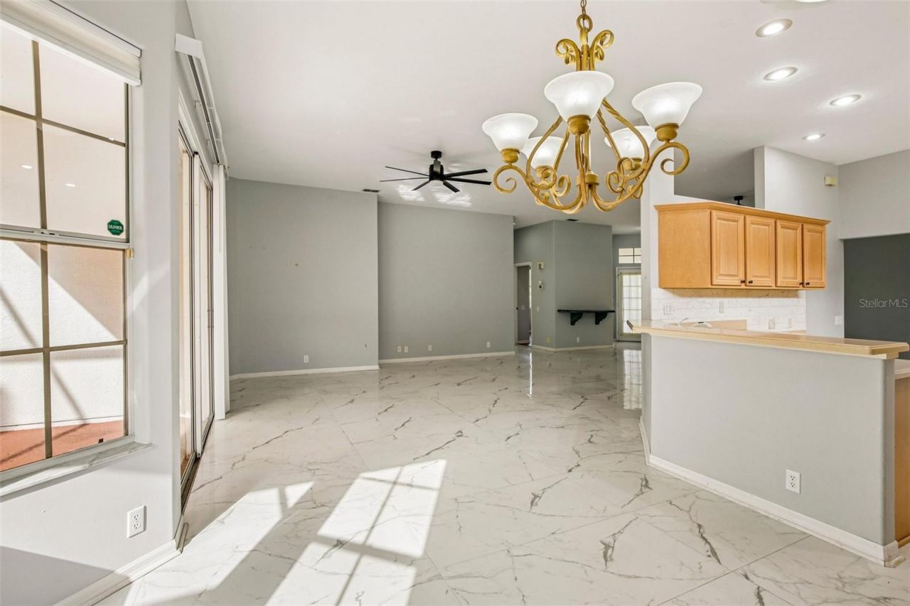 5814 Fairwoods Circle , Sarasota, FL 34243 Photo