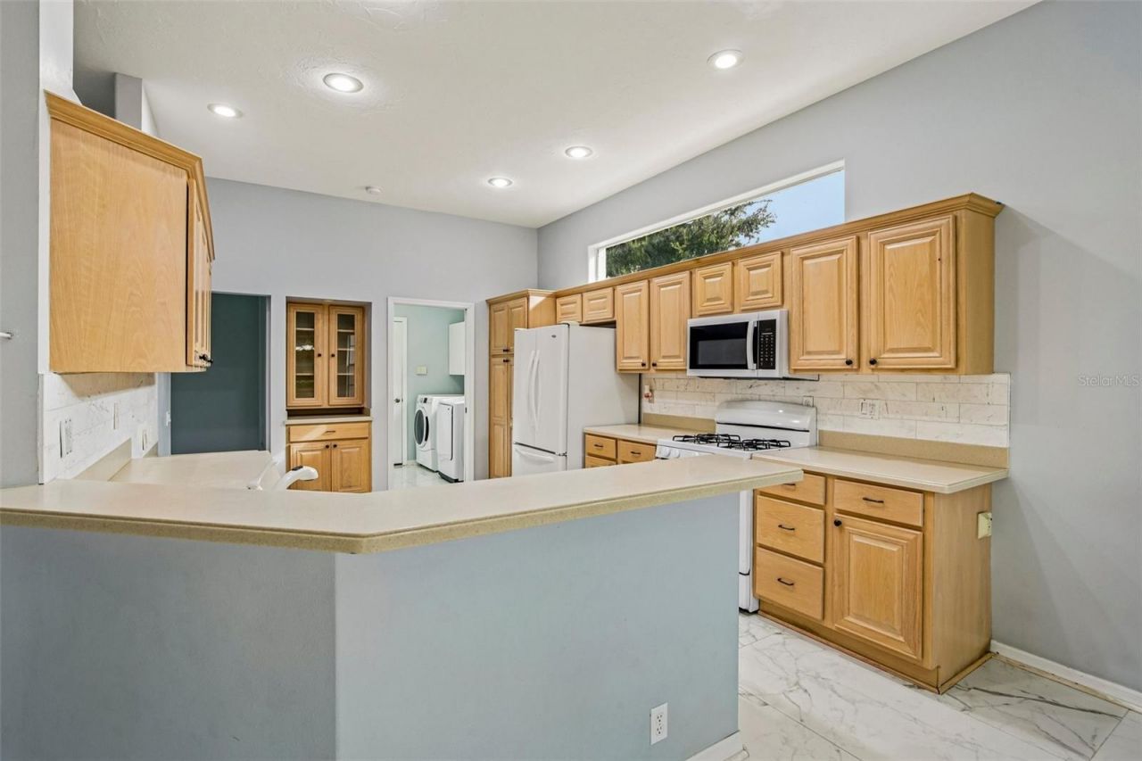 5814 Fairwoods Circle , Sarasota, FL 34243 Photo