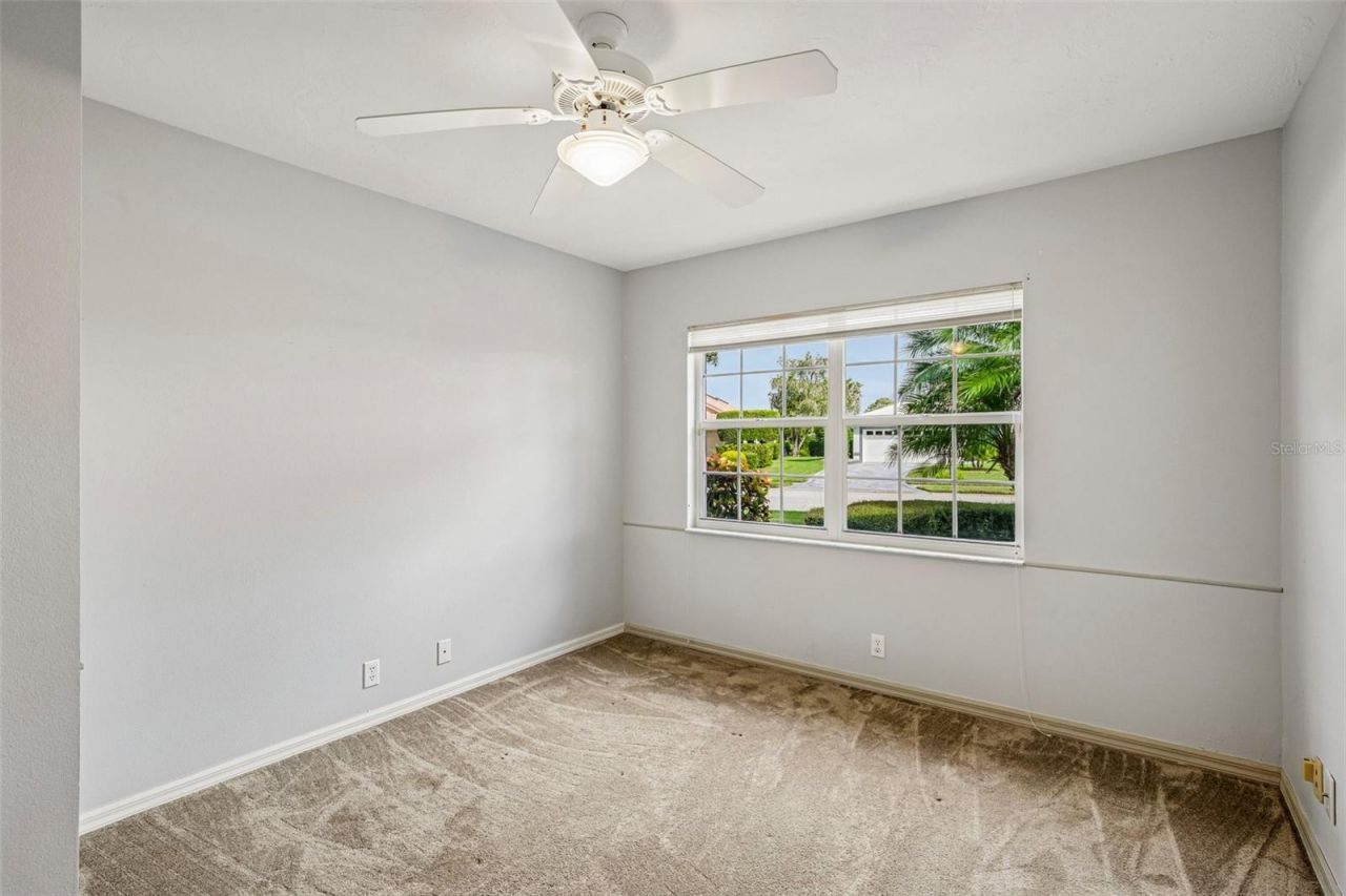 5814 Fairwoods Circle , Sarasota, FL 34243 Photo
