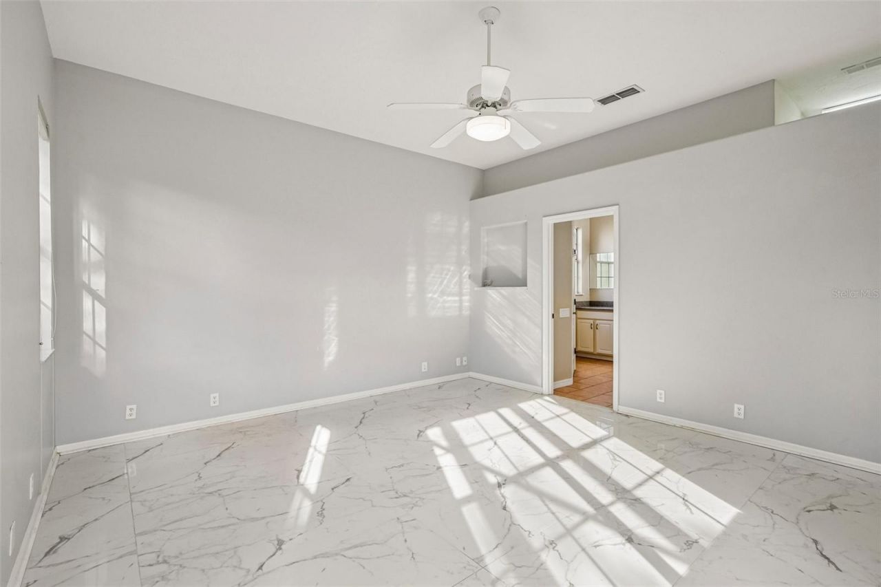 5814 Fairwoods Circle , Sarasota, FL 34243 Photo