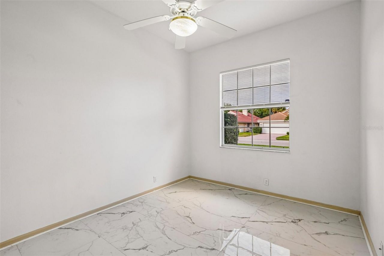 5814 Fairwoods Circle , Sarasota, FL 34243 Photo
