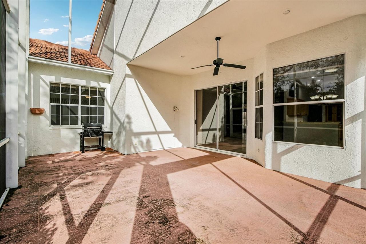 5814 Fairwoods Circle , Sarasota, FL 34243 Photo