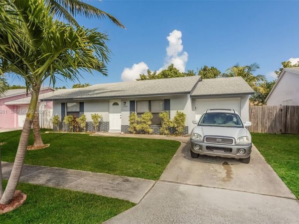 5990 W Ithaca Cir W , Lake Worth, FL 33463