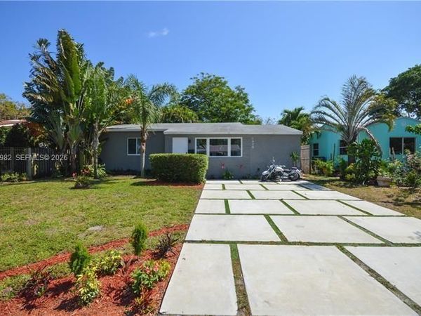 1428 Plunkett St , Hollywood, FL 33020