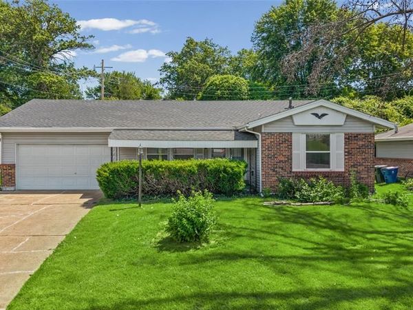 11790 New Halls Ferry Road , Florissant, MO 63033