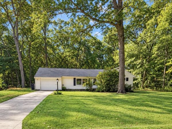 1765 Creston Street, Muskegon, MI 49445