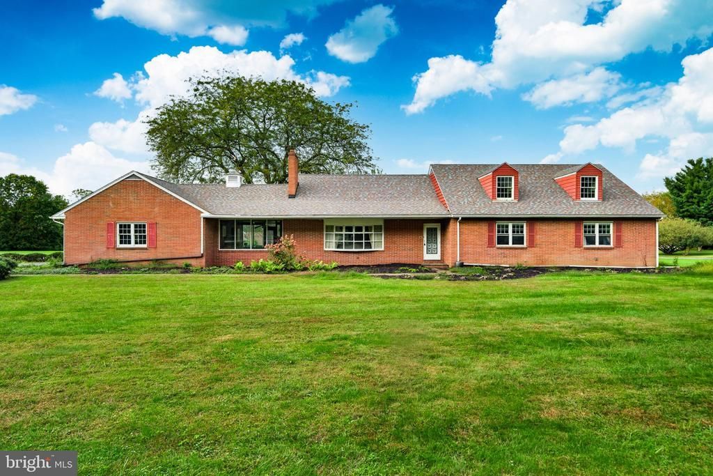 1591 MIDDLETOWN ROAD, GRADYVILLE, PA 19039