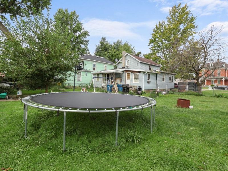 435 4th Street, Fremont, OH 43420 Photo 4