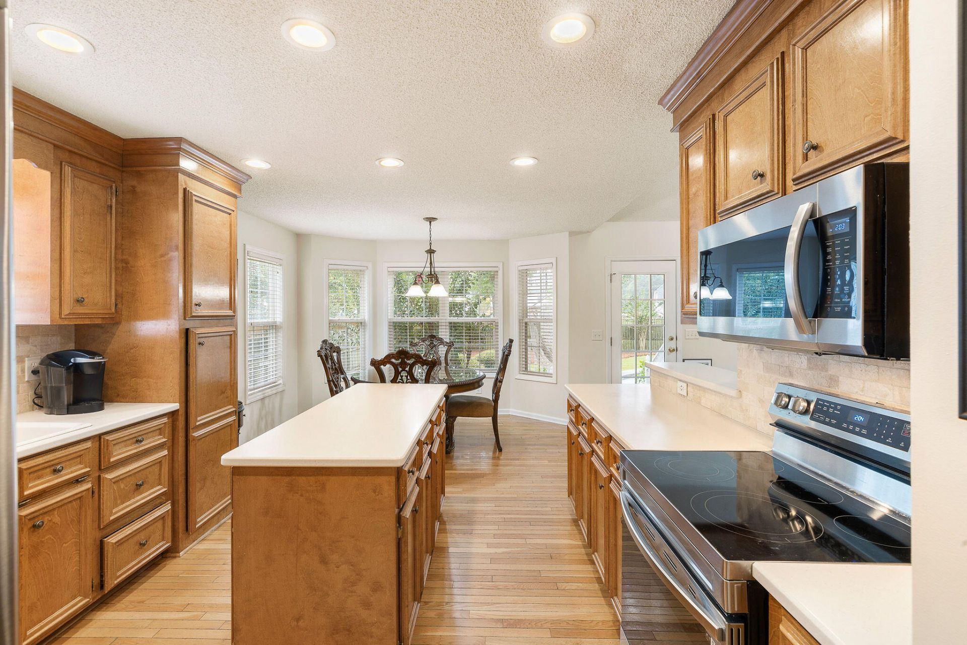 106 Jamesford Street Photo 10