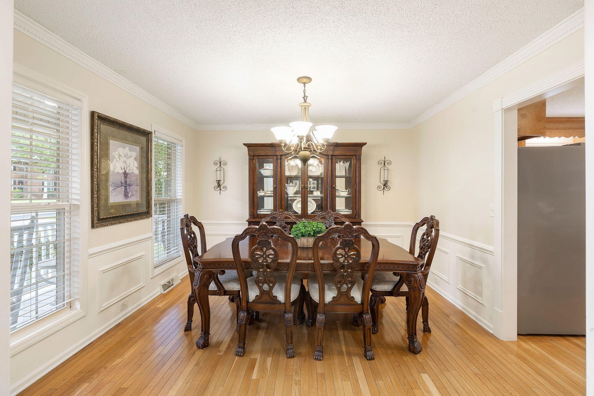 106 Jamesford Street Photo 11