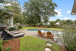 106 Jamesford Street photo 4