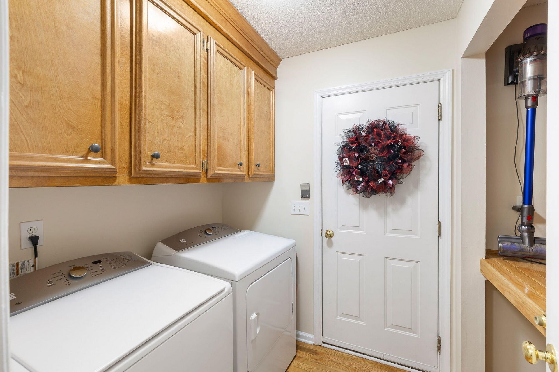 106 Jamesford Street Photo 20