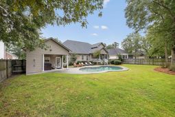 106 Jamesford Street photo 4