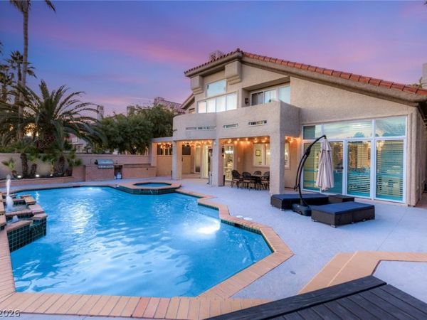 7825 Rancho Mirage Drive , Las Vegas, NV 89113