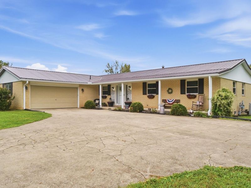 650 Sheffield Drive, Springfield, OH 45506 Photo 6