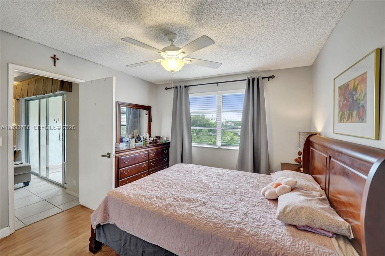 2226 N Cypress Bend Dr , Unit 408, Pompano Beach, FL 33069 Photo