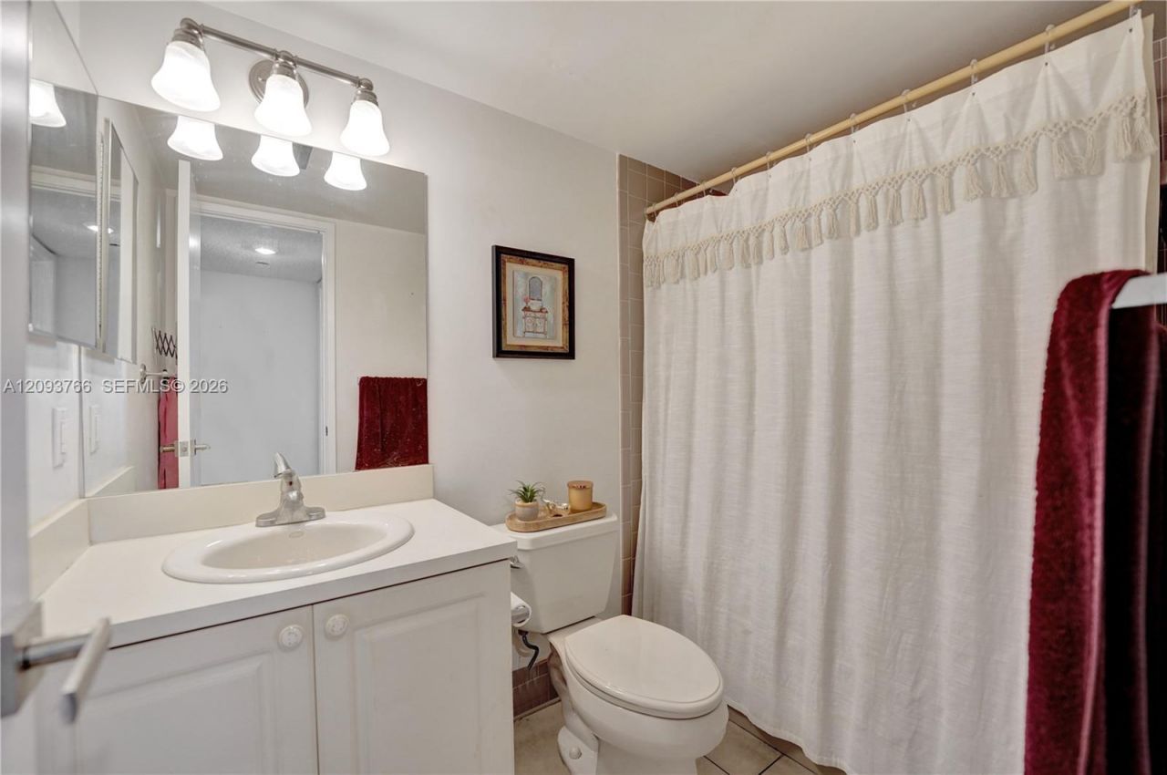2226 N Cypress Bend Dr , Unit 408, Pompano Beach, FL 33069 Photo