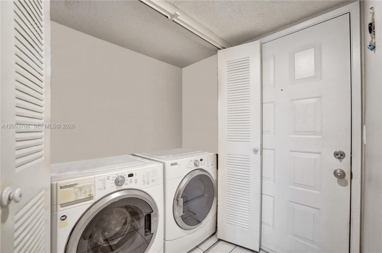 2226 N Cypress Bend Dr , Unit 408, Pompano Beach, FL 33069 Photo