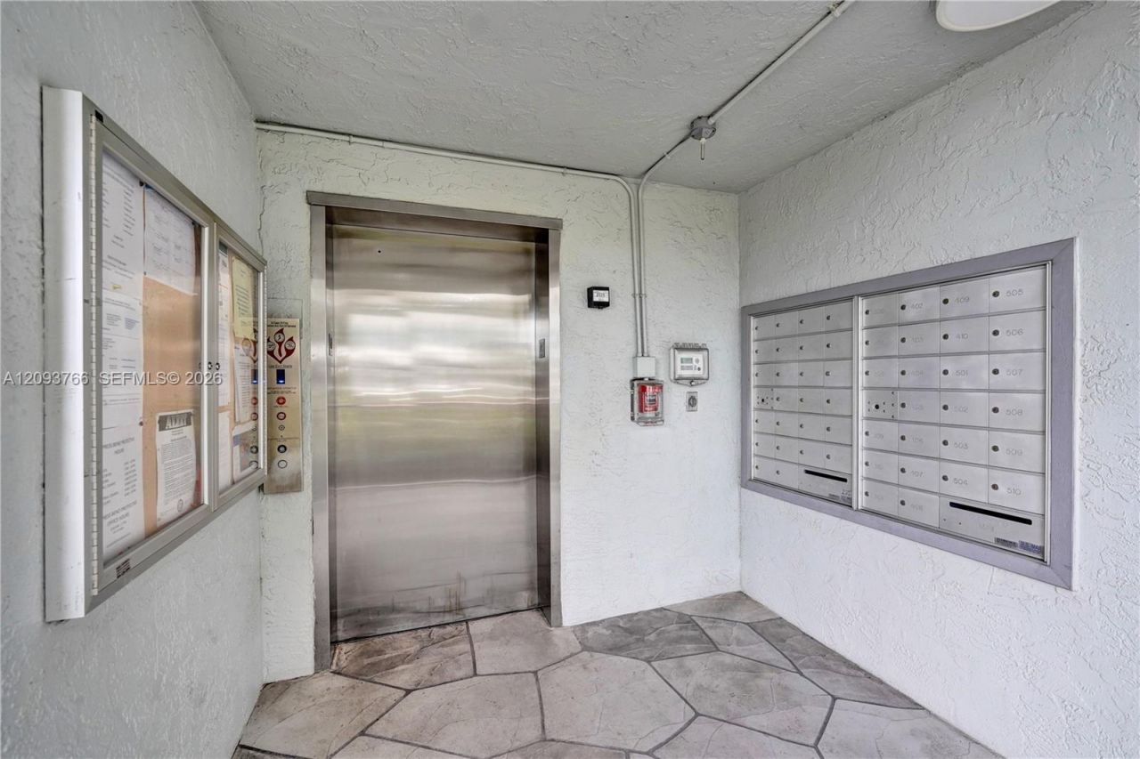2226 N Cypress Bend Dr , Unit 408, Pompano Beach, FL 33069 Photo