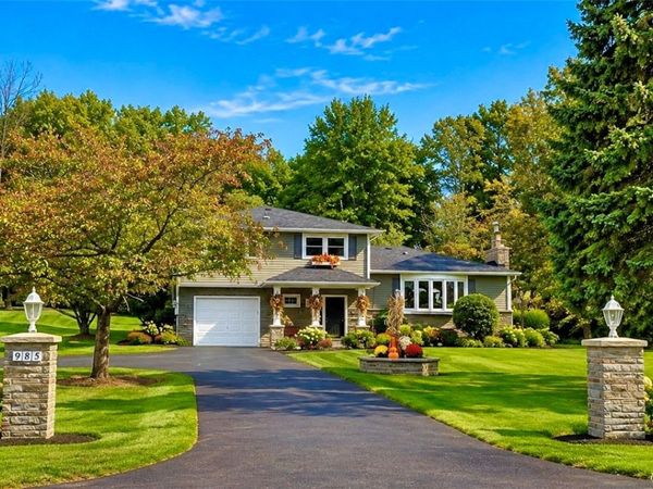985 County Route 25 , Oswego, NY 13126