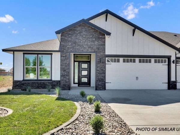 1109 - 21 N Country Club Dr, Deer Park, WA 99006