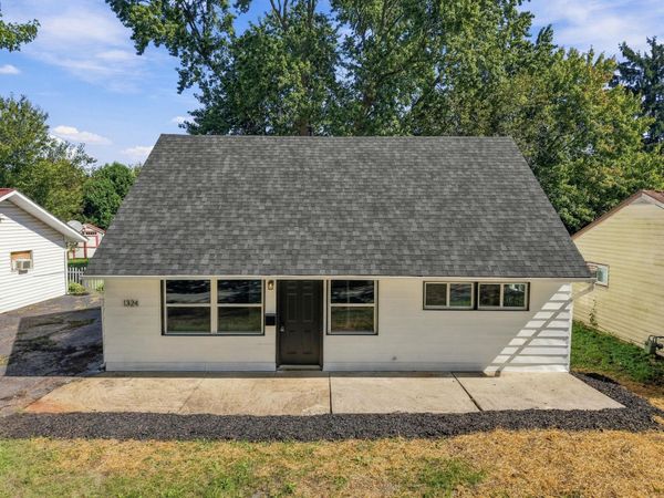1324 Elderwood Avenue , Columbus, OH 43227