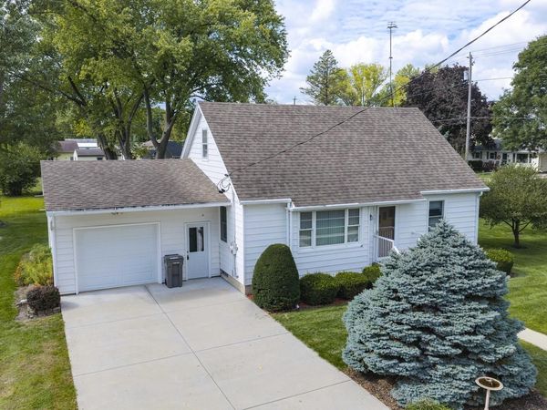 1502 River DRIVE, Watertown, WI 53094