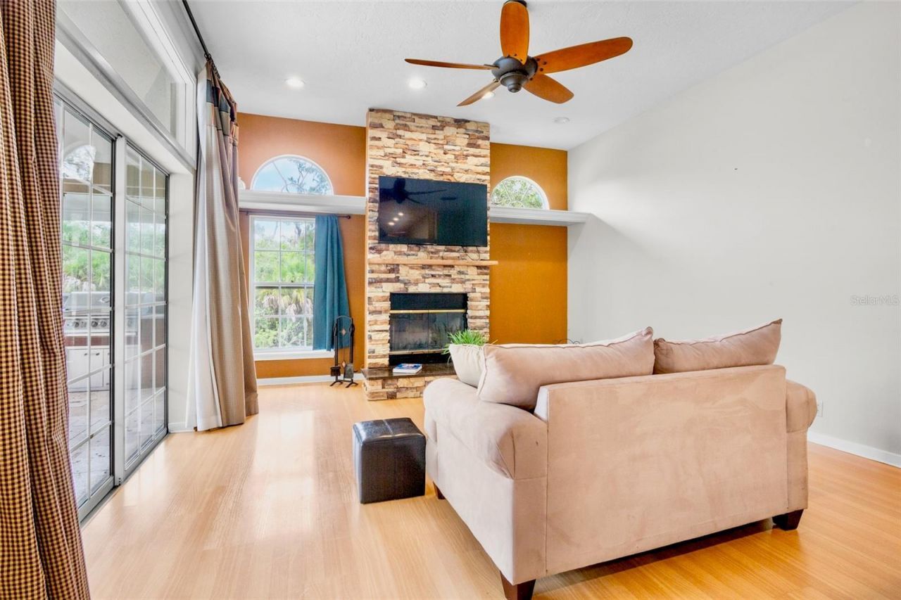 4424 Friar Tuck Lane, Sarasota, FL 34232 Photo