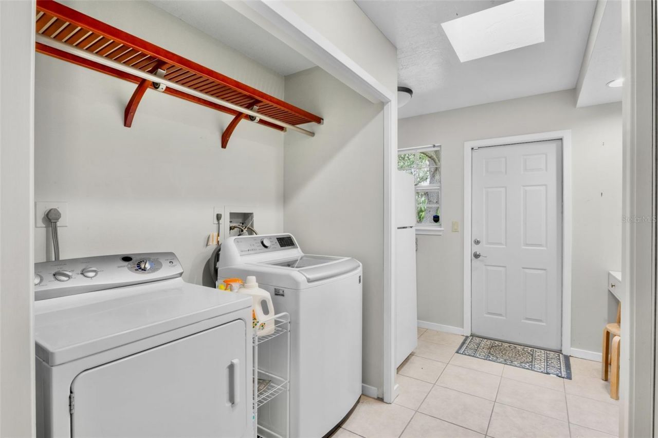 4424 Friar Tuck Lane, Sarasota, FL 34232 Photo