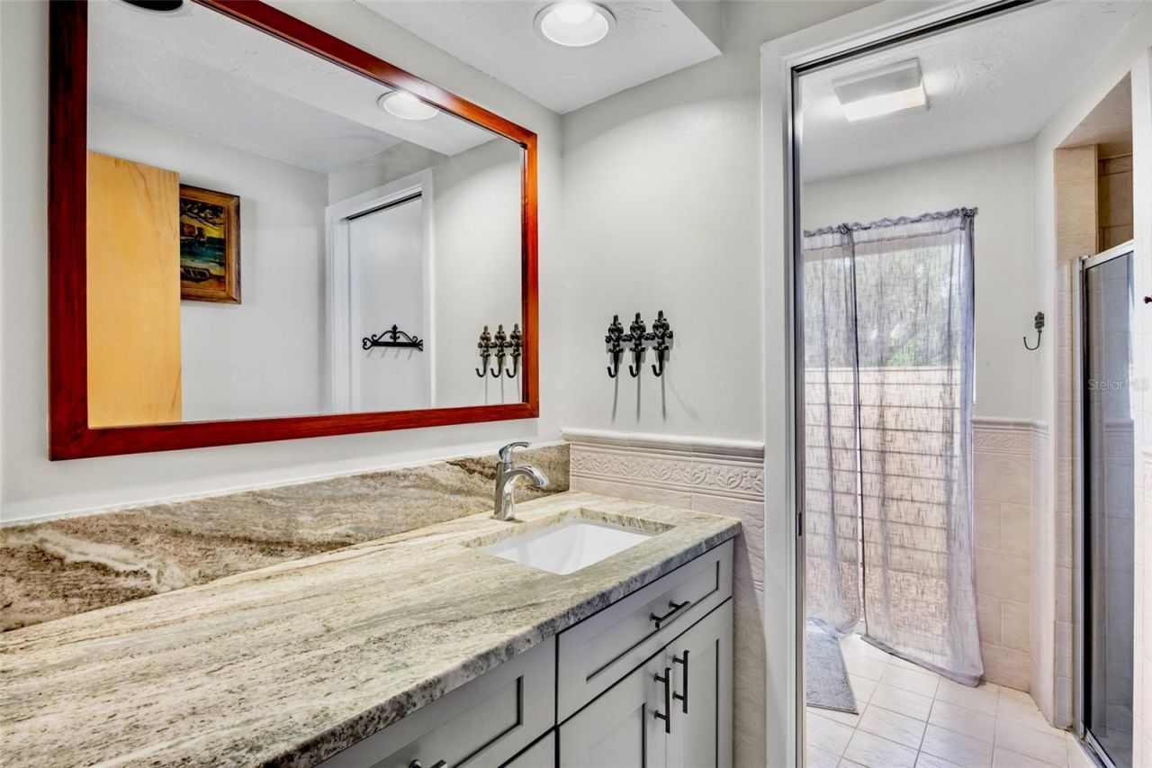 4424 Friar Tuck Lane, Sarasota, FL 34232 Photo