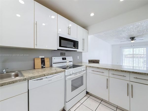 5783 W 28th Ave , Unit 5783, Hialeah, FL 33016