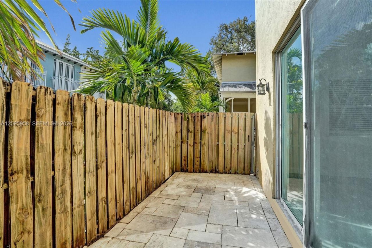 1212 W Las Olas Blvd, Fort Lauderdale, FL 33312 Photo