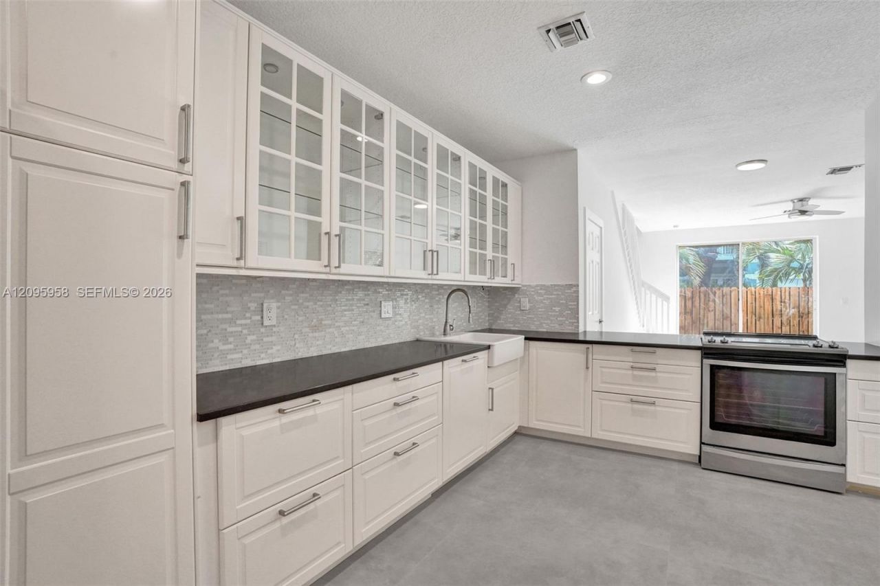 1212 W Las Olas Blvd, Fort Lauderdale, FL 33312 Photo