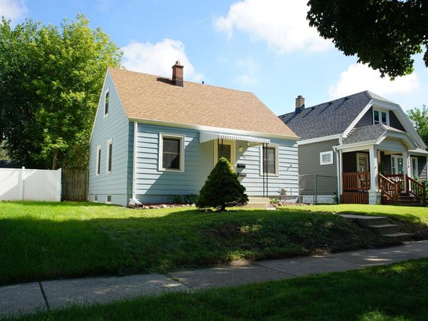 4112 S 2nd St, Milwaukee, WI 53207