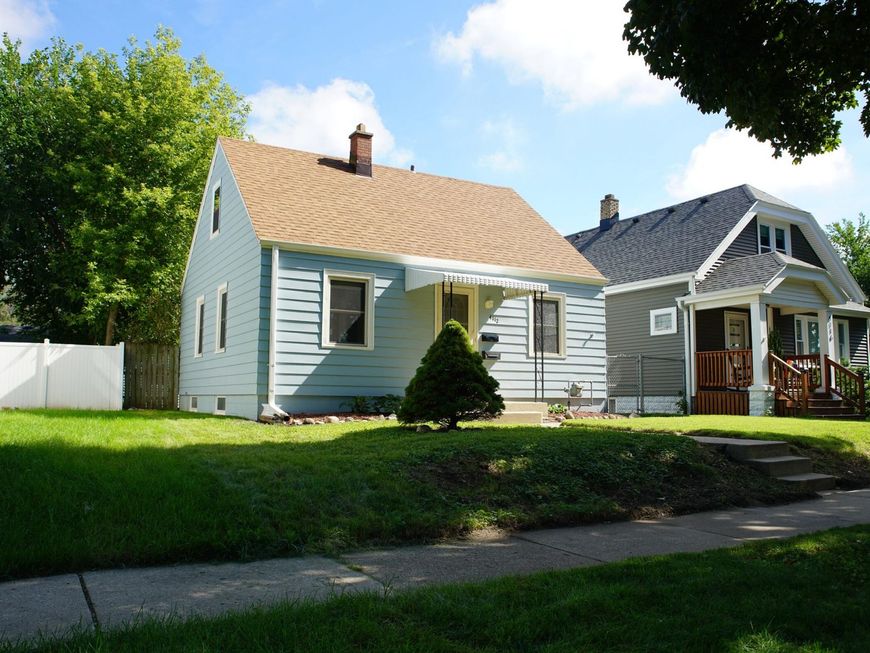 Main Photo