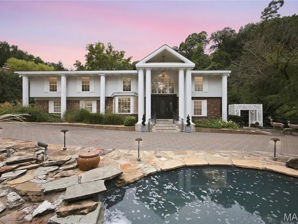 76 River Valley Drive, Chesterfield, MO 63017